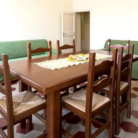 アパート With One Bedroom In With Wonderful City View And Wifi 18 Km From The Beach