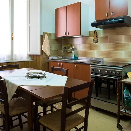 With One Bedroom In With Wonderful City View And Wifi 18 Km From The Beach アパート Monte San Pietrangeli